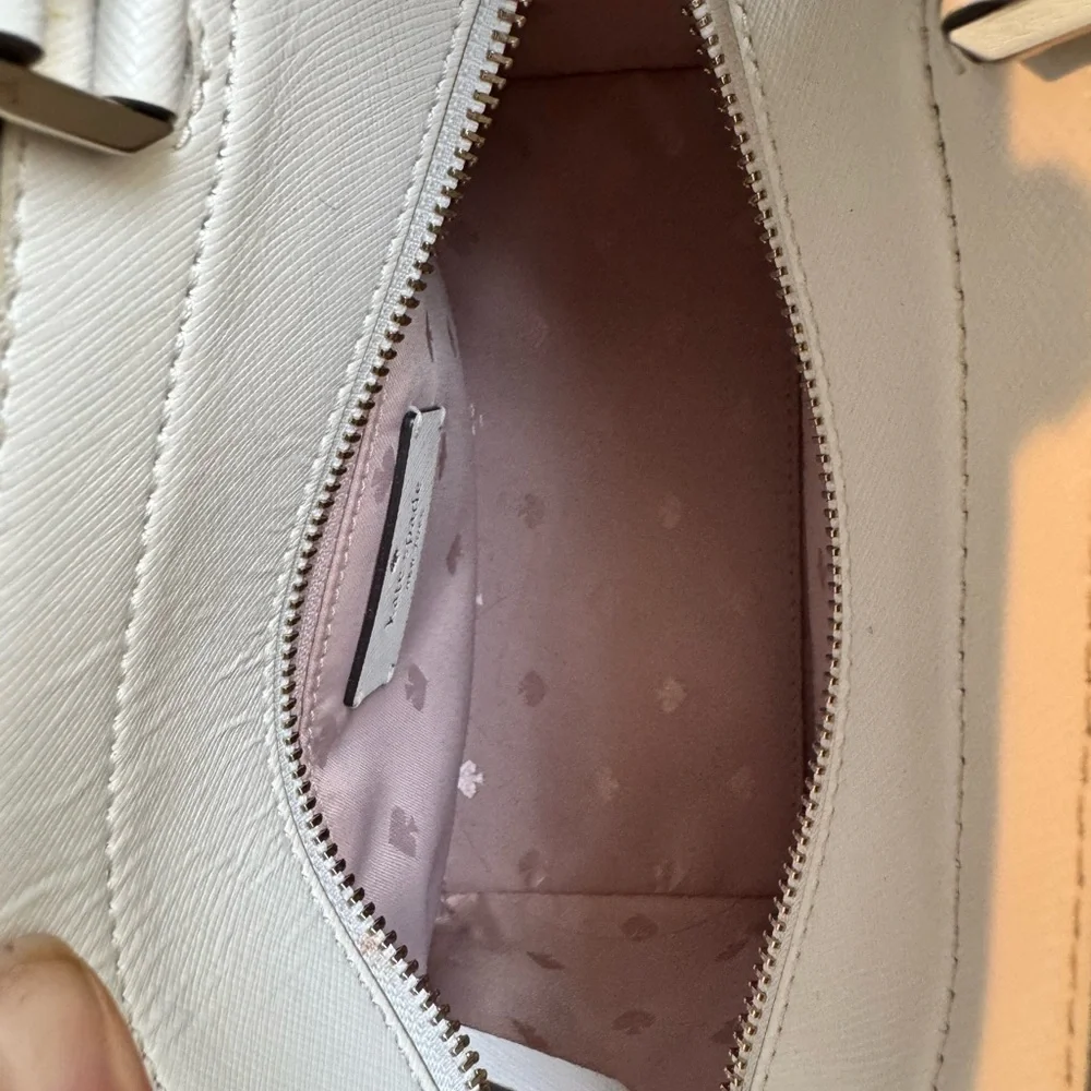 Kate Spade Vintage White Handbag - Picture 7 of 9
